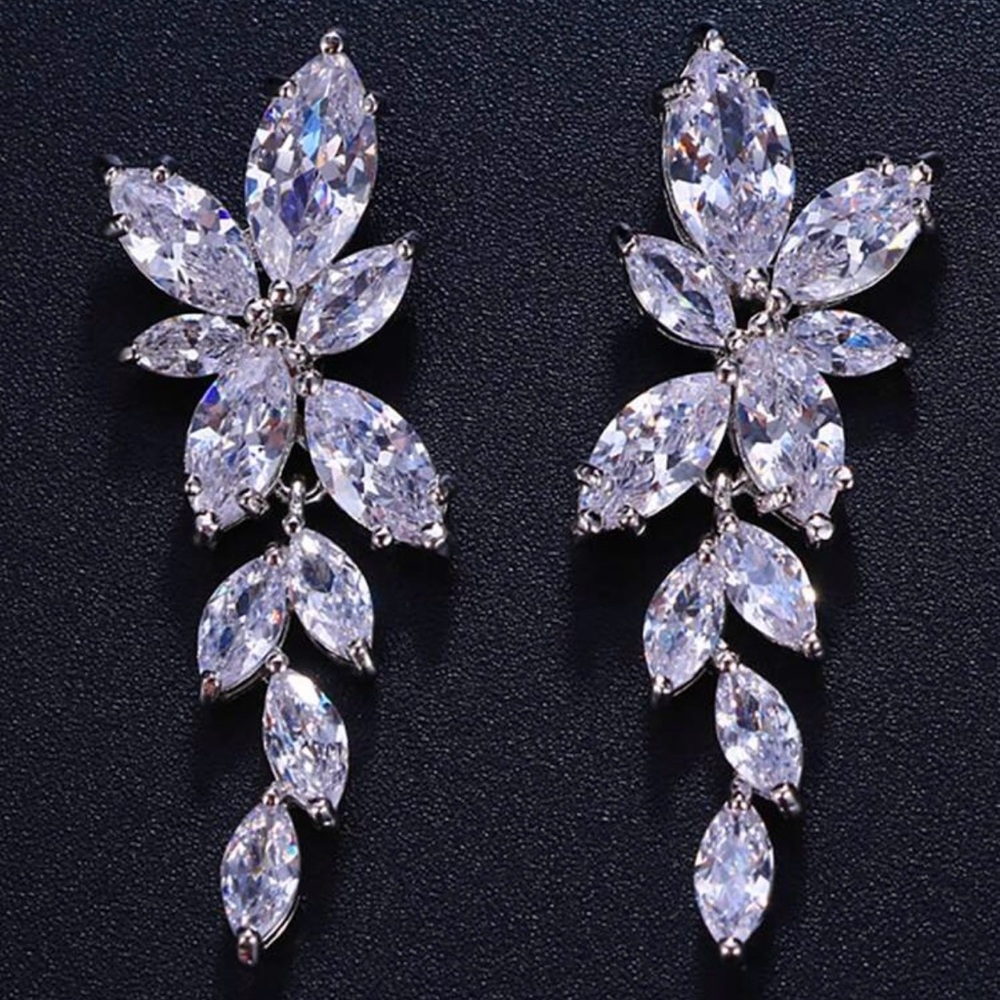 Dangle Drop Silver Earrings Crystal Rhinestone Bride Wedding Prom Cocktail Party
